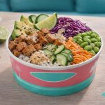 Vegan Poke Bowl Seitan e Cavolo Rosso